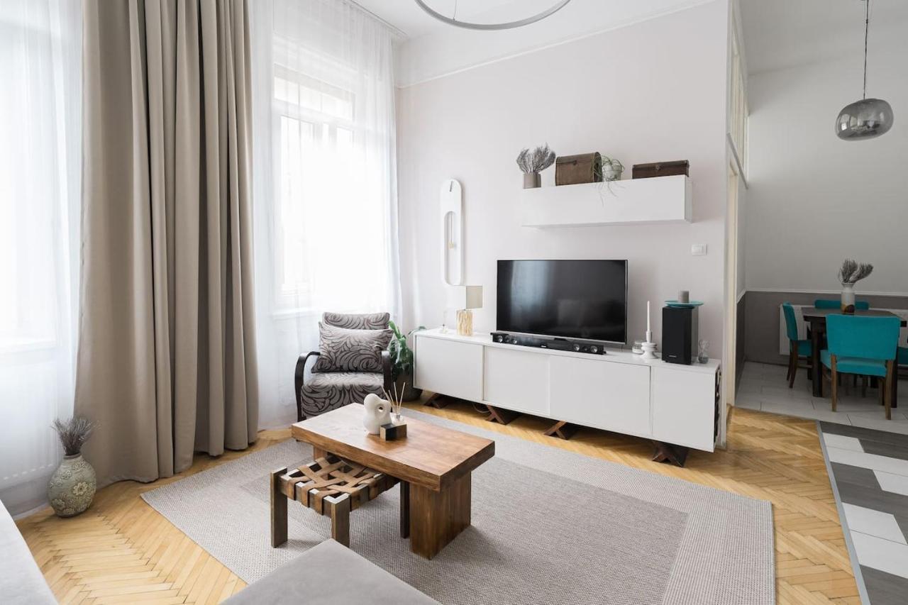 Sunrise Lounge Corvin 63M2 Ac Apartment Budapest Exterior photo