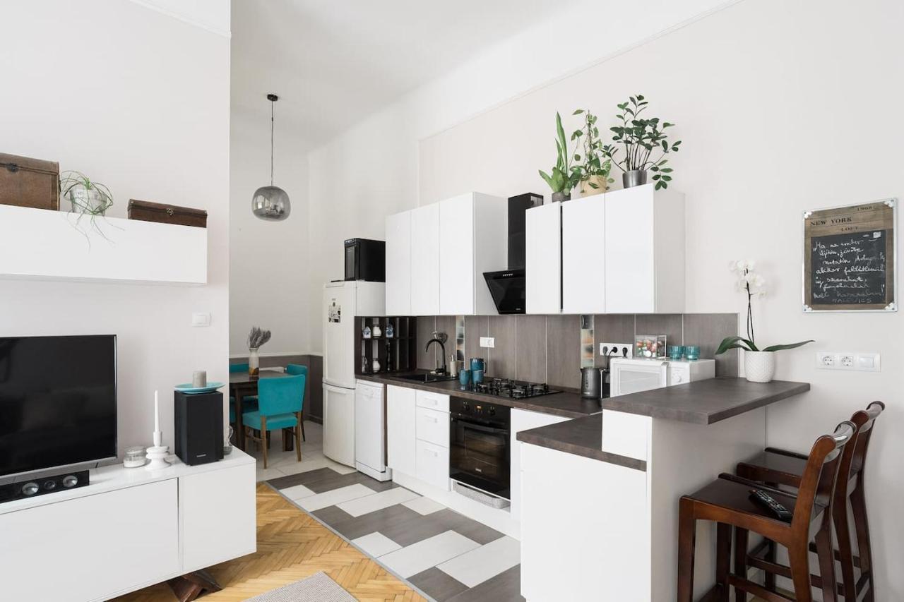 Sunrise Lounge Corvin 63M2 Ac Apartment Budapest Exterior photo